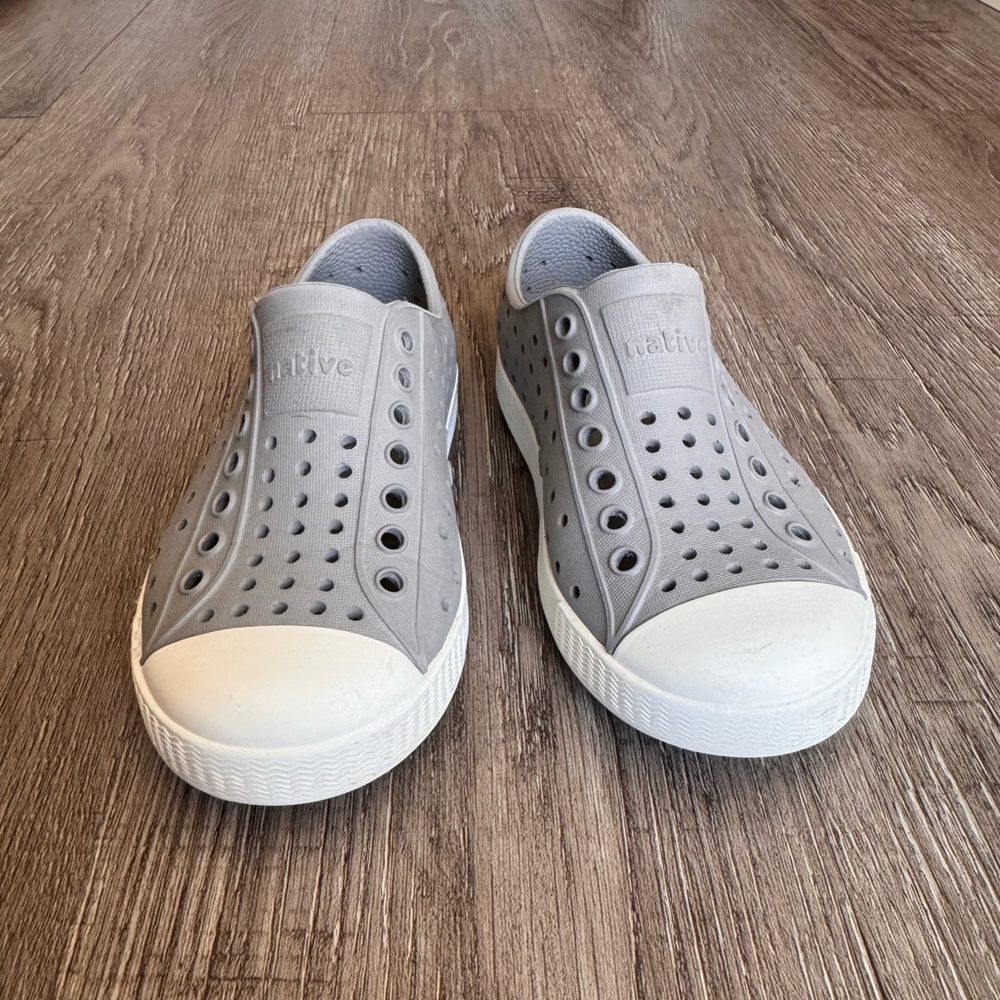 NATIVE Light Gray Slip-On Water Shoes